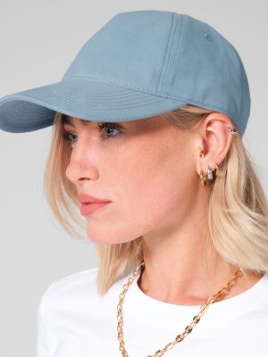 Leisure cap
