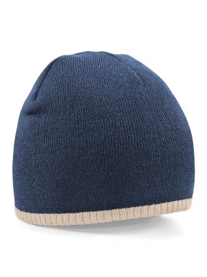 Two-tone pull-on beanie