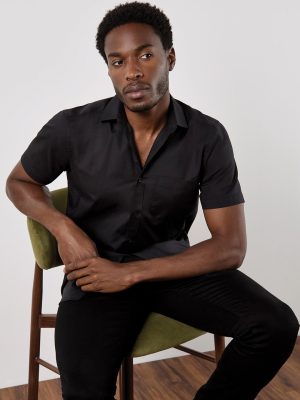 Poplin shirt short-sleeved (tailored fit)