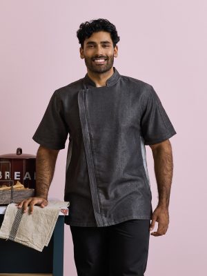 Chef’s zip-close short sleeve jacket